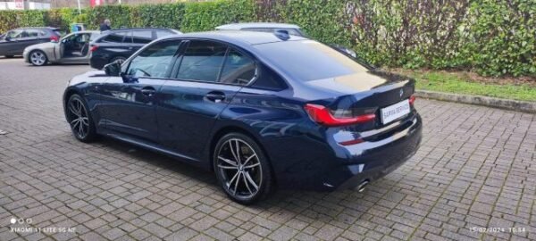 BMW 330 - immagine 7