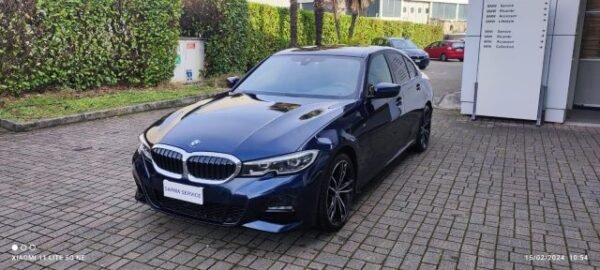 BMW 330