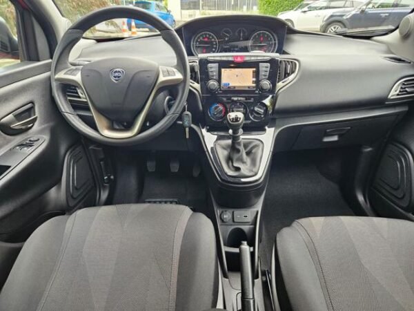 LANCIA Ypsilon - immagine 6